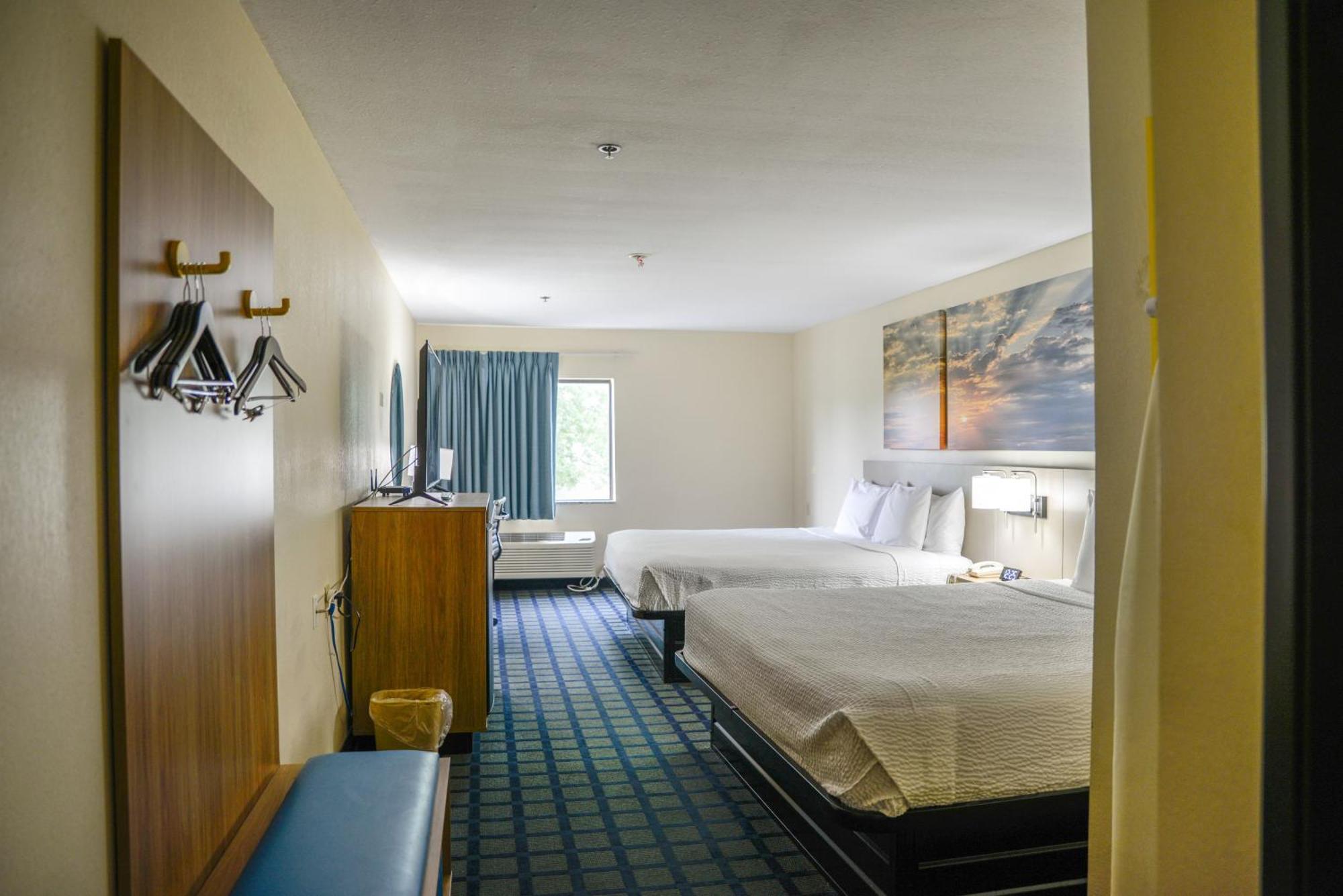 Days Inn By Wyndham Mount Vernon Buitenkant foto
