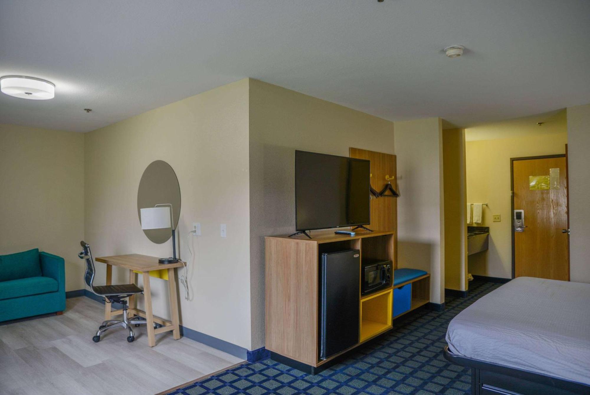 Days Inn By Wyndham Mount Vernon Buitenkant foto